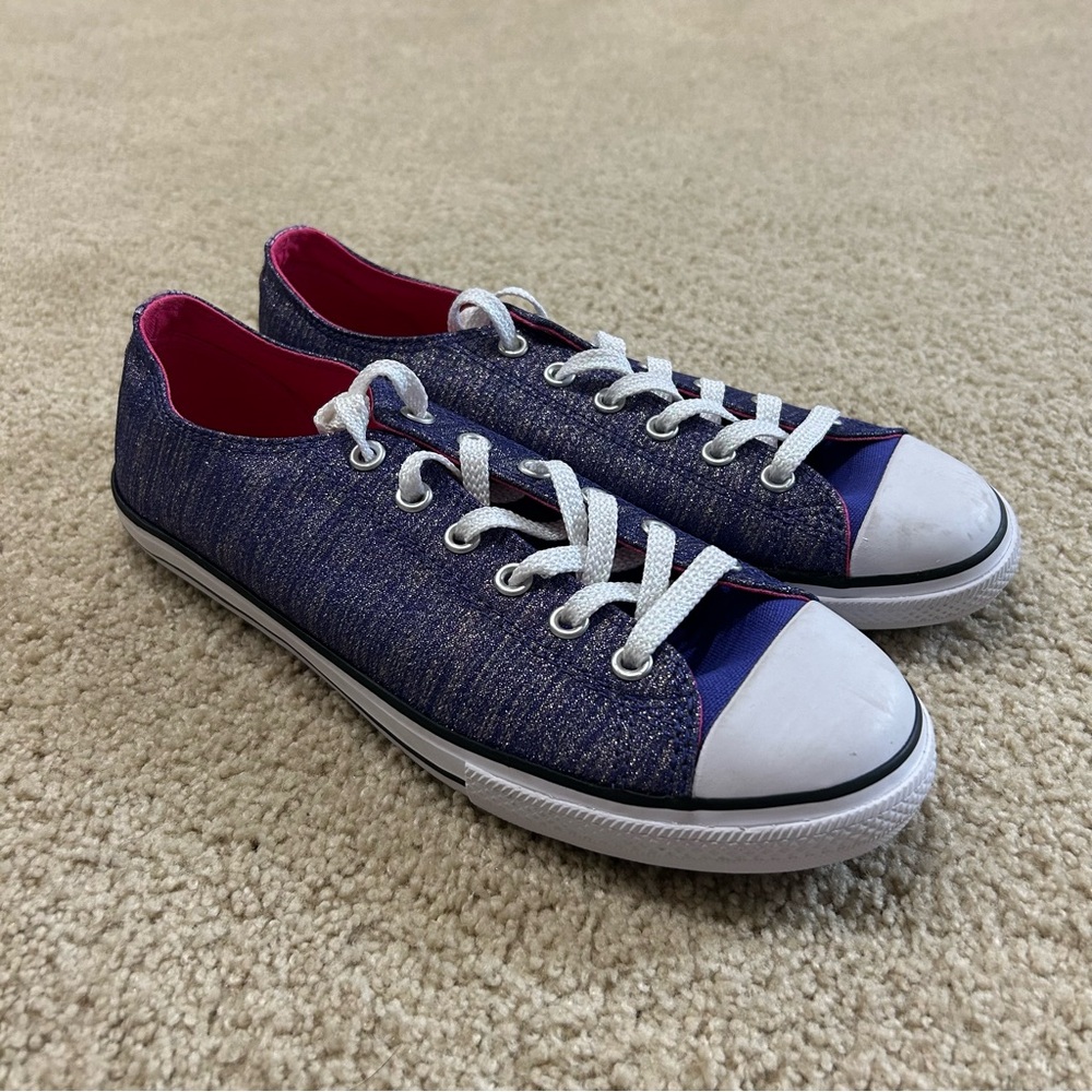 Converse Chuck Taylor All Star Purple Low-Top Girls Sz 6